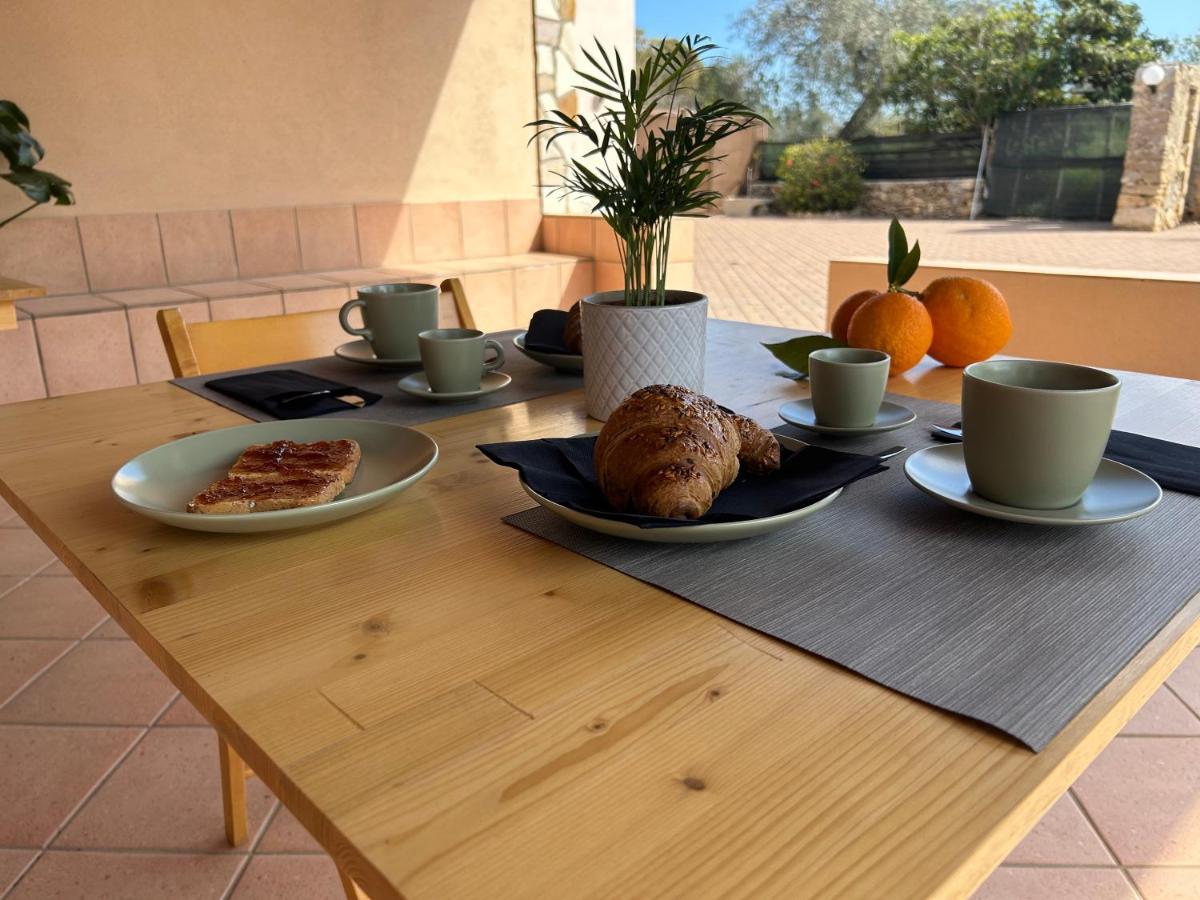 B&B Radice Brucoli Buitenkant foto